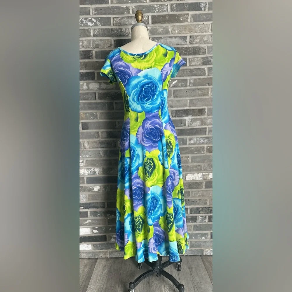Vintage Y2K Style Rose Print Button-Front Maxi Dress - Picture 3 of 6